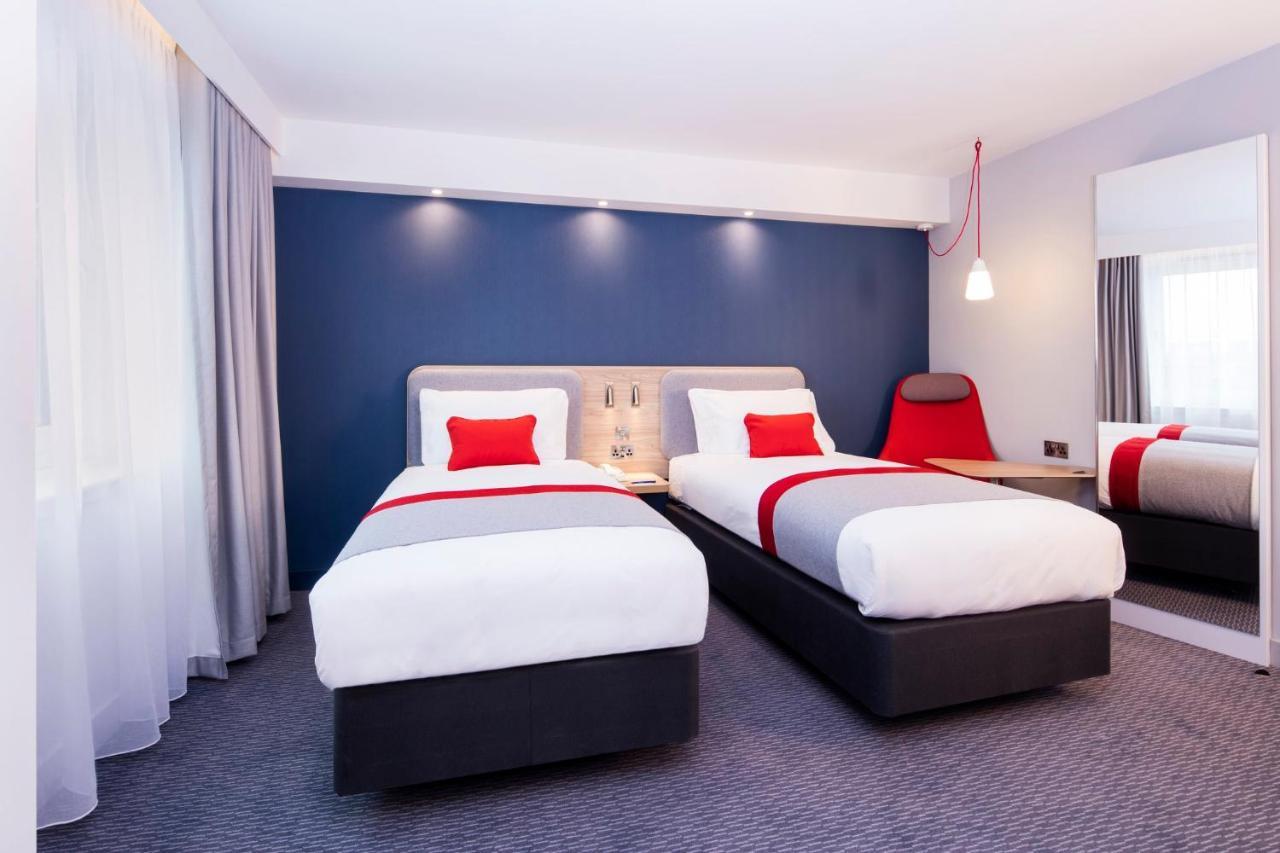 Holiday Inn Express & Suites - Basel - Allschwil, An Ihg Hotel Kültér fotó
